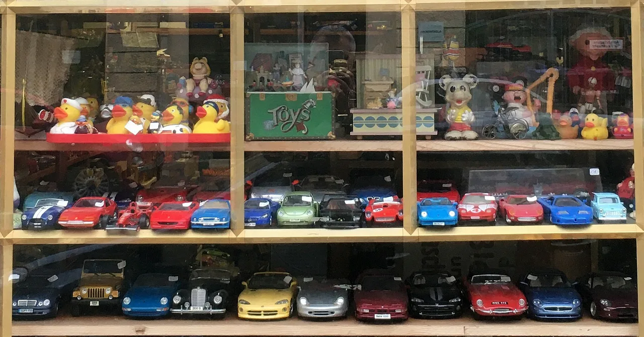 Shop window containing dolls and other toys in Munich